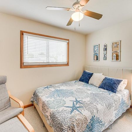Obx Getaway With Boat Dock On Colington Harbour Kill Devil Hills Exterior foto