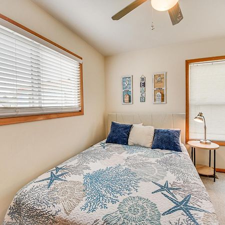 Obx Getaway With Boat Dock On Colington Harbour Kill Devil Hills Exterior foto