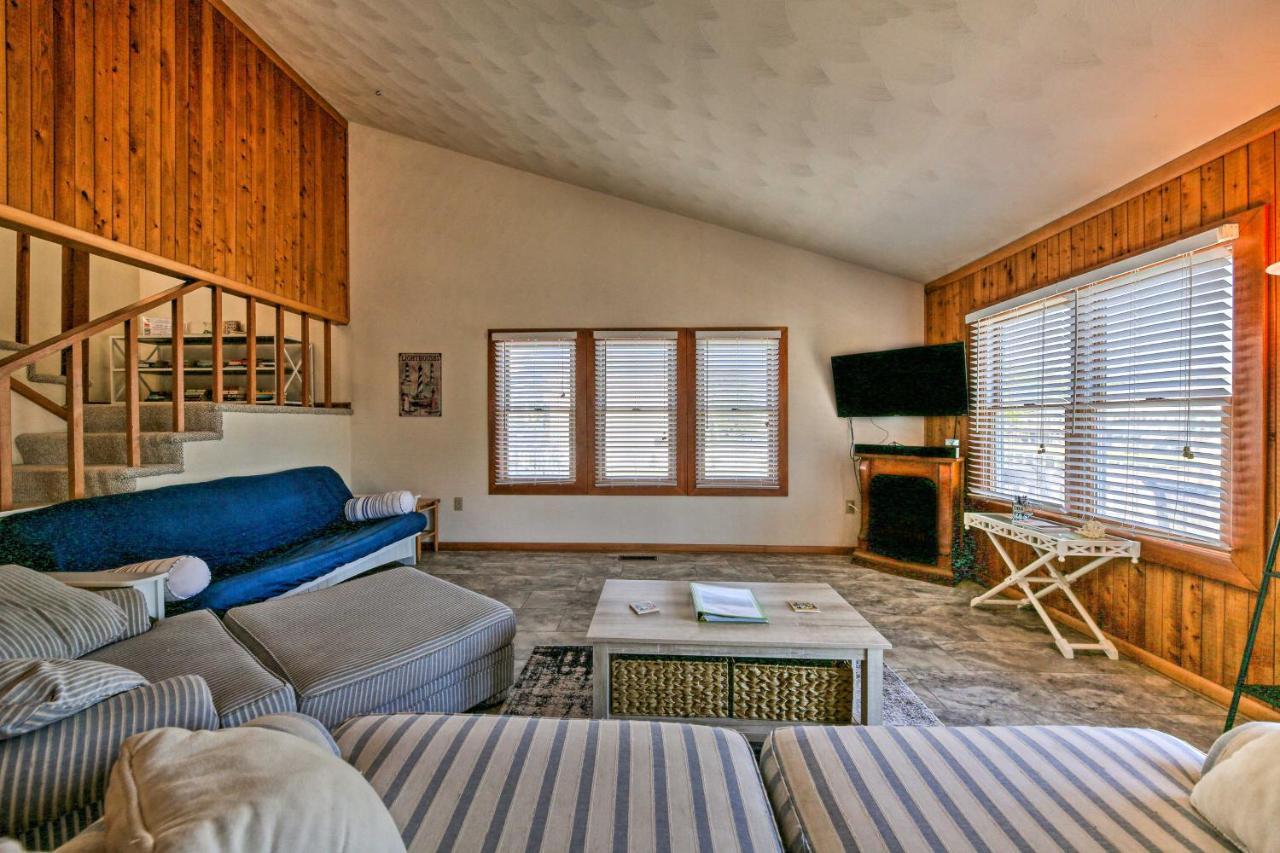Obx Getaway With Boat Dock On Colington Harbour Kill Devil Hills Exterior foto