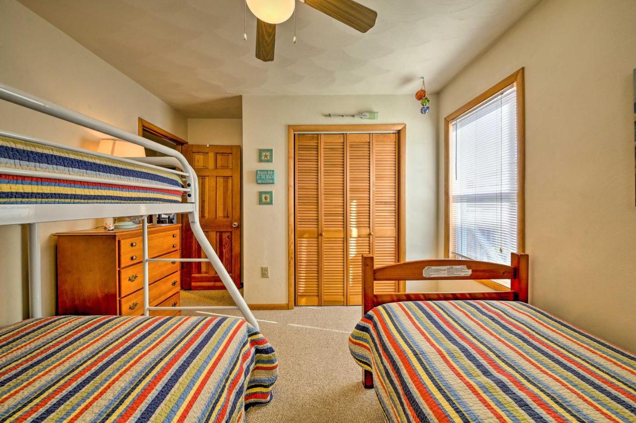 Obx Getaway With Boat Dock On Colington Harbour Kill Devil Hills Exterior foto