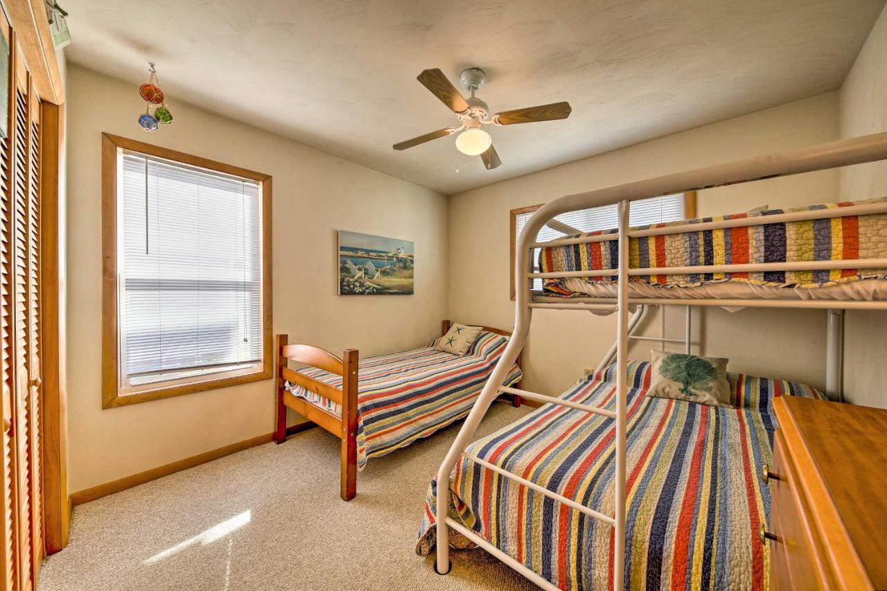 Obx Getaway With Boat Dock On Colington Harbour Kill Devil Hills Exterior foto